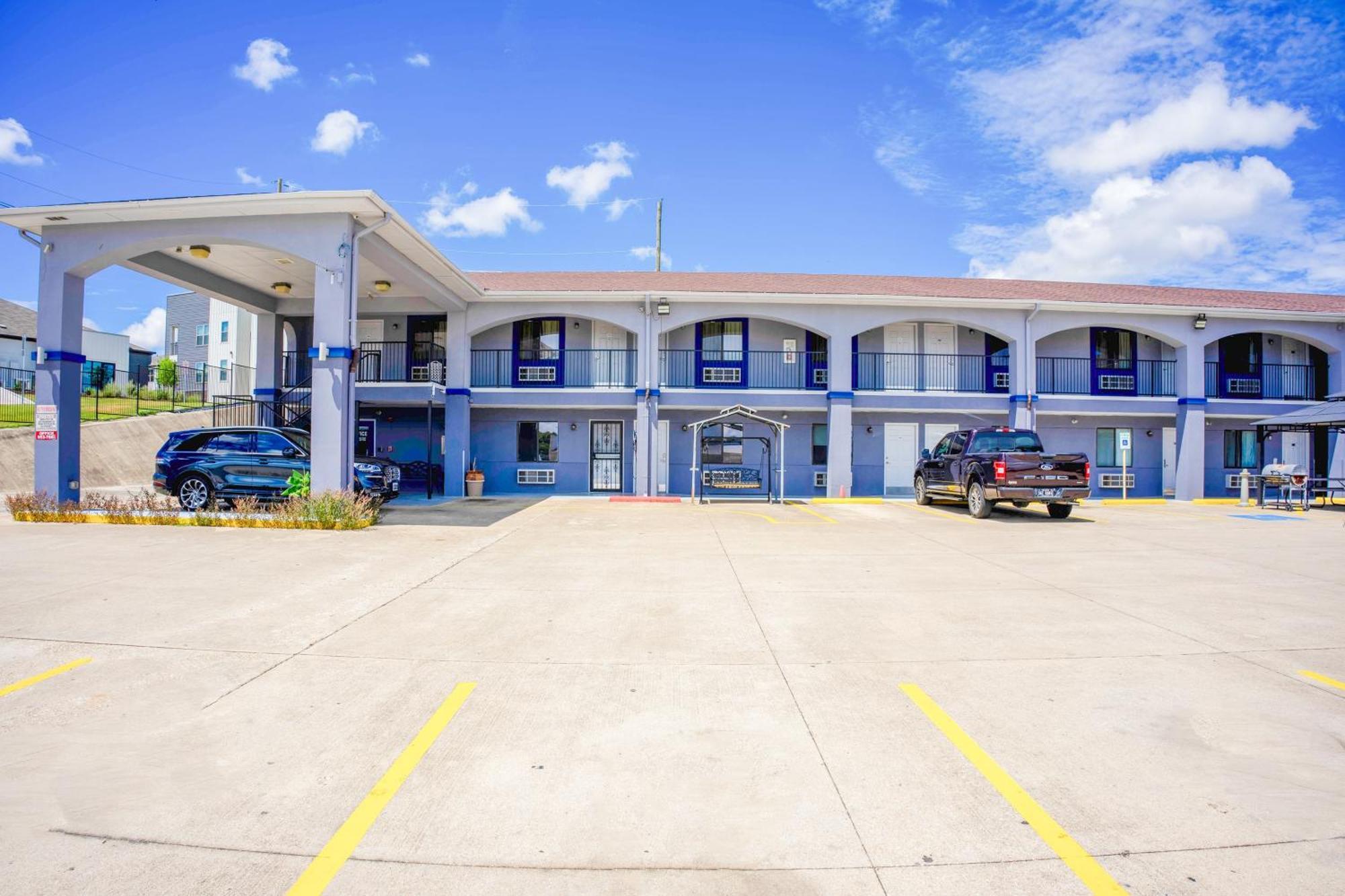 High Five Inn By Oyo Killeen Bagian luar foto